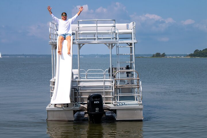 4-Hour Ultimate Party Pontoon Boat Rental in Chincoteague Island - Photo 1 of 7